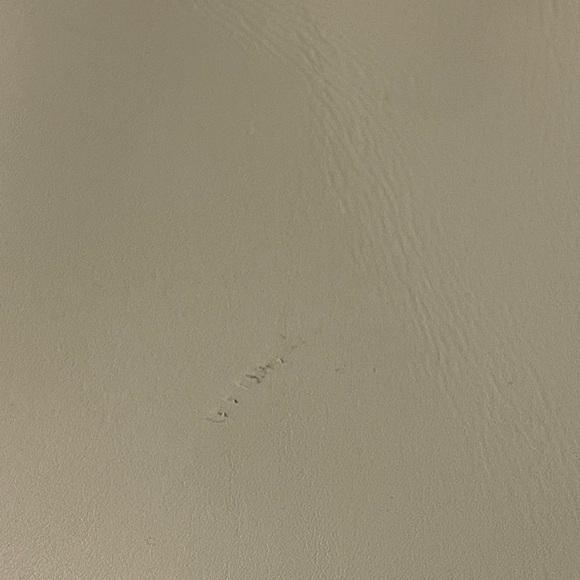 “Coach”
Small white leather purse - Picture 10 of 10